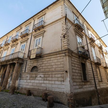Dimora Storica Giostra Vecchia - Palazzo Grisolia 1809 Cosenza Kültér fotó