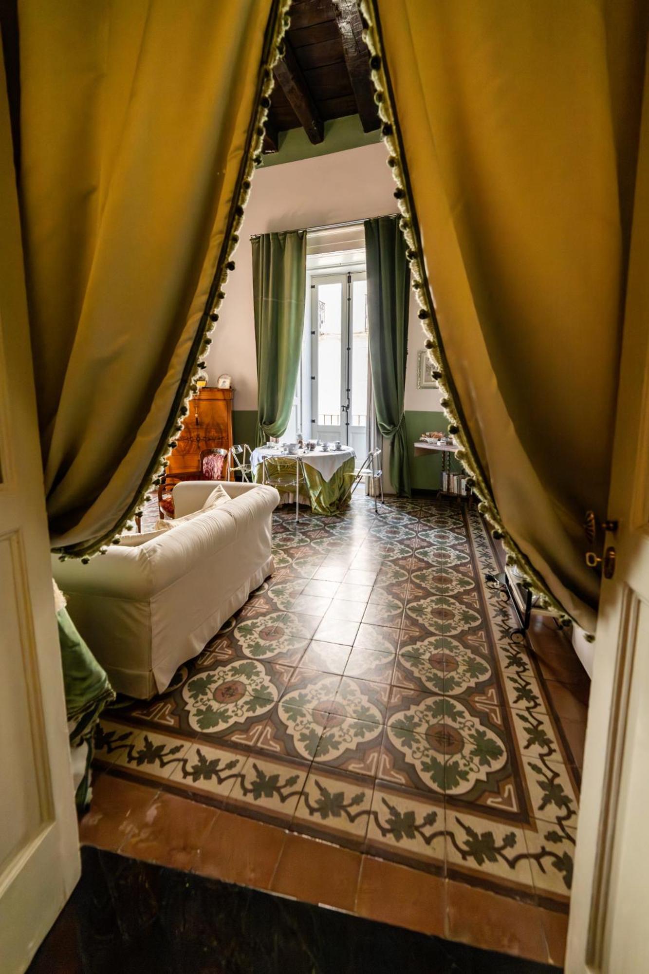 Dimora Storica Giostra Vecchia - Palazzo Grisolia 1809 Cosenza Kültér fotó